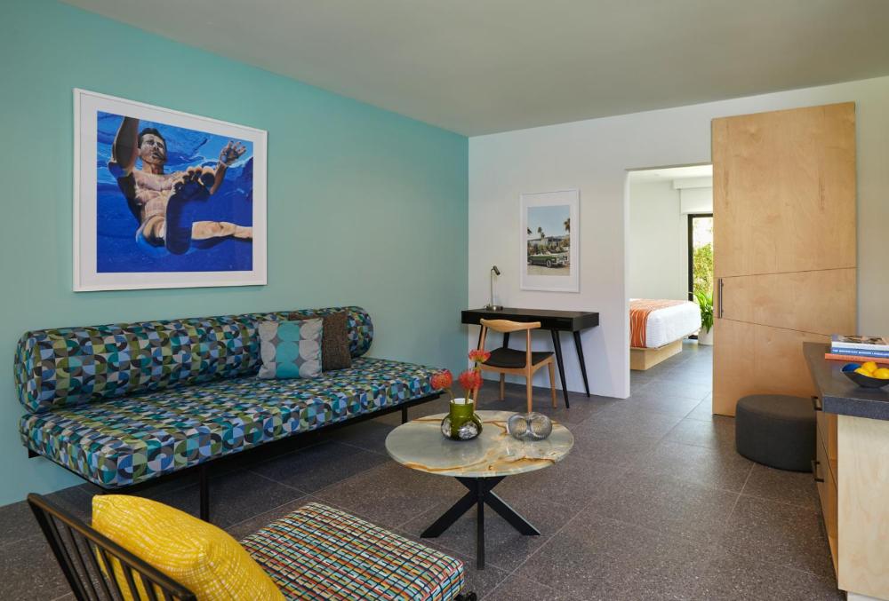 King Suite with One-Bedroom interior